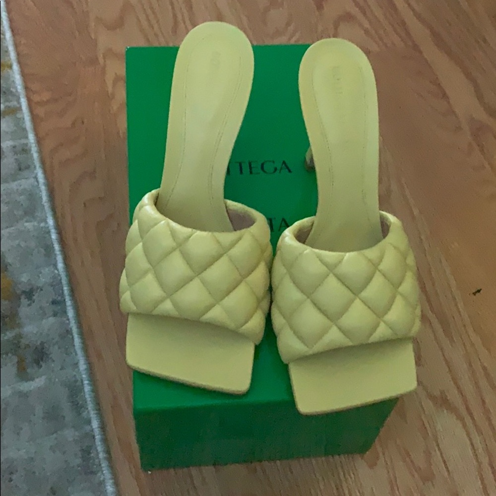 Bottega Veneta yellow